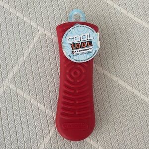 NWT)Le Creuset Silicone Cool Tool Handle, 5.75", Cerise Cherry